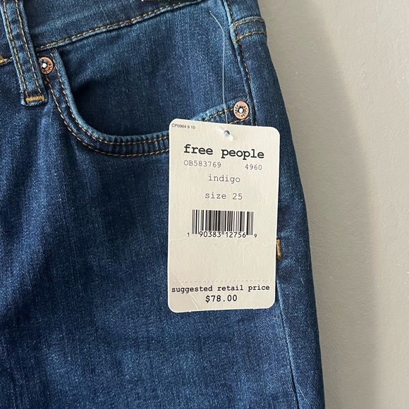 Free People Distressed Skinny Jeans Size 25 NWT - Picture 3 of 6